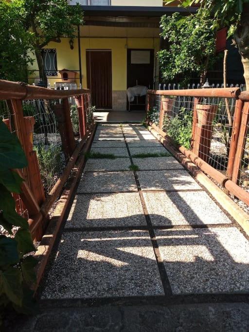 Loft Sotto Il Vulcano, Con Posto Auto Privato Zafferana Etnea Eksteriør bilde